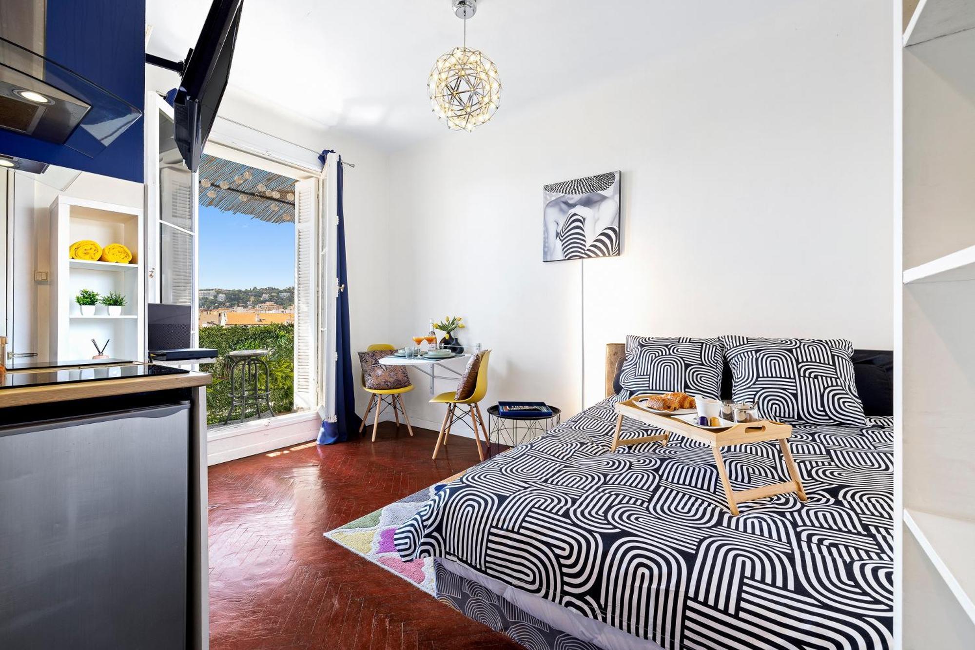 Appartement Center - Balcony Quiet - Air Conditioner - Kitchen - Wifi - Tram *